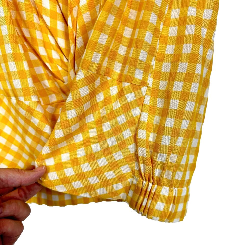 Kut from the Kloth Golden Yellow Gingham Checkered Short Sleeve Twist Top - Picture 7 of 10